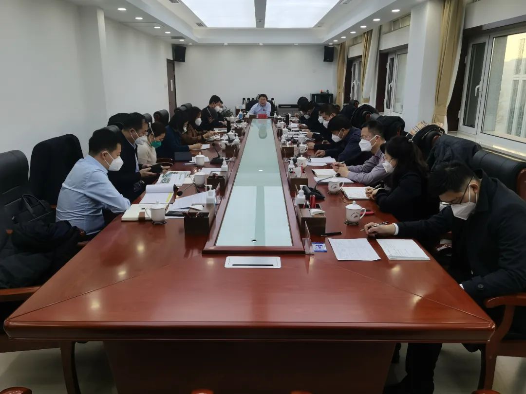 经开区召开2023年第1次党工委（扩大）会议